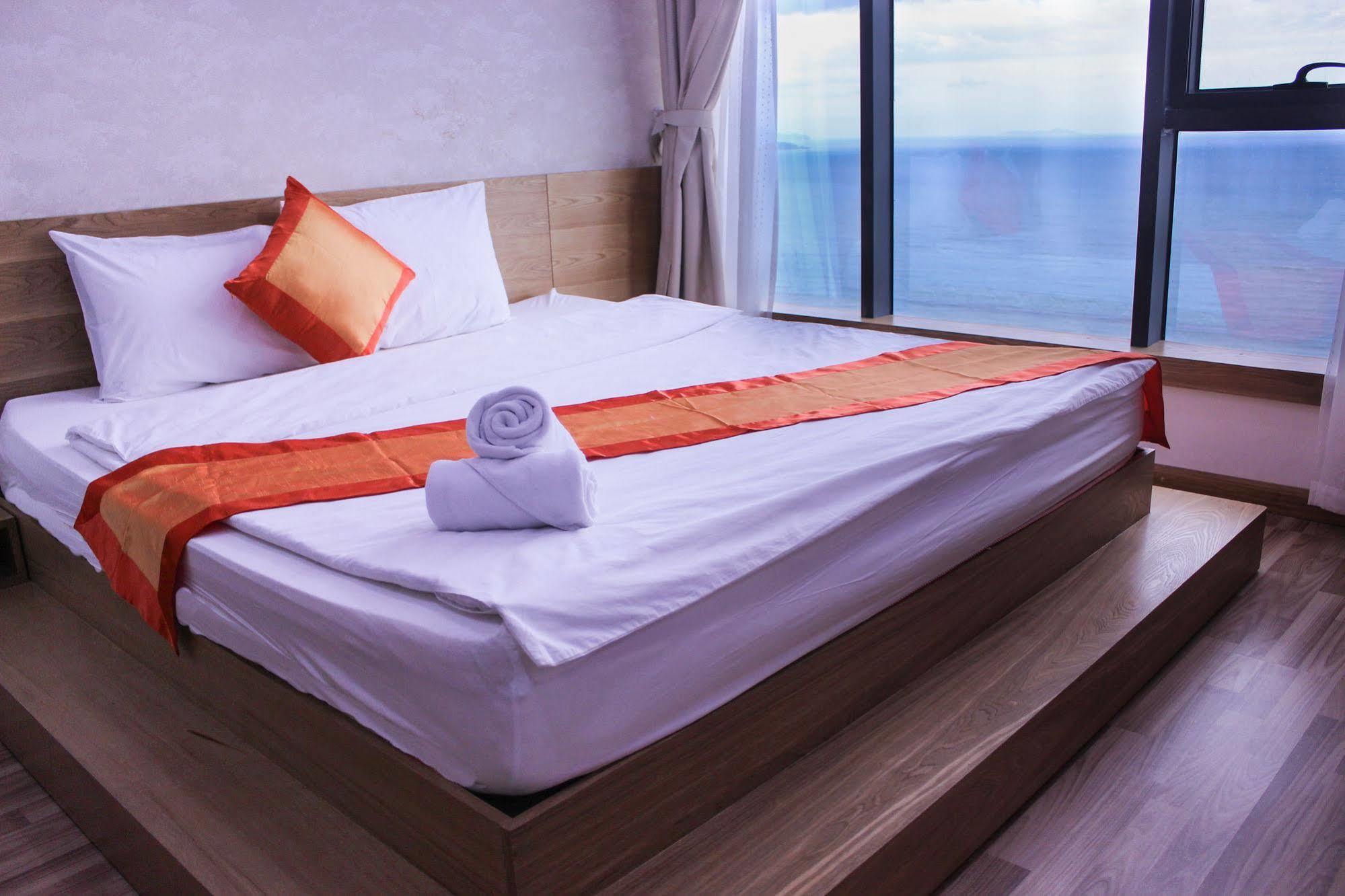 Gold Ocean Apartments Нячанг Екстер'єр фото